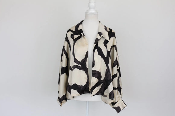 Black & Cream Patterned Long-Sleeve Blouse – Size M | Brand new