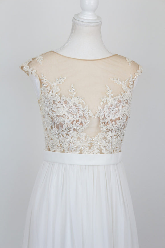 Soft White Wedding Dress with Veil – Size XS | Thrift Finds