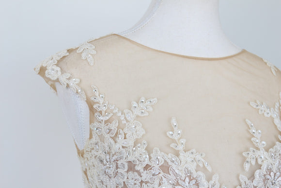 Soft White Wedding Dress with Veil – Size XS | Thrift Finds