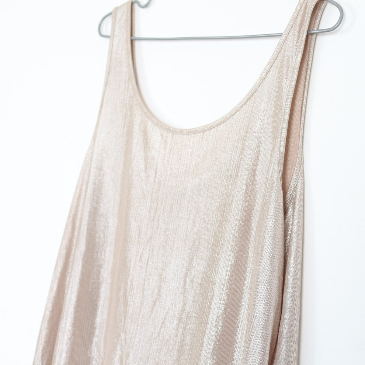 Zara Trafaluc Gold Metallic Tank Top - L | U-turn Online Thrift Shop