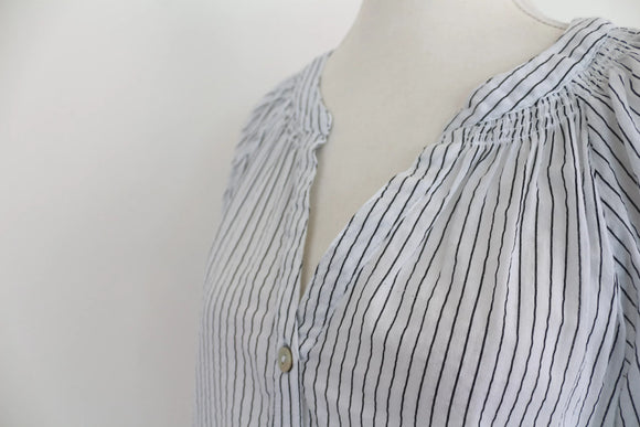 Target White & Navy Pinstripe V-Neck Balloon Sleeve Cotton Blouse – Size 12