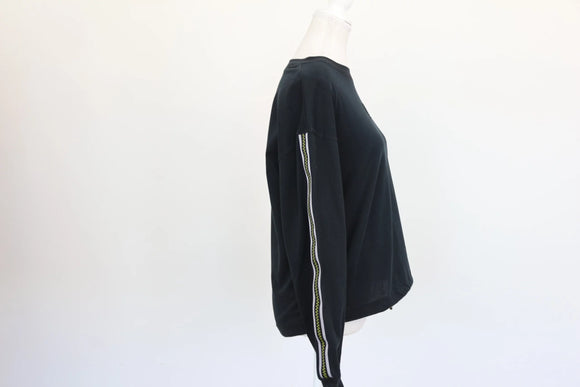 New Balance Black Long-Sleeve Top – Relaxed Fit | Size S