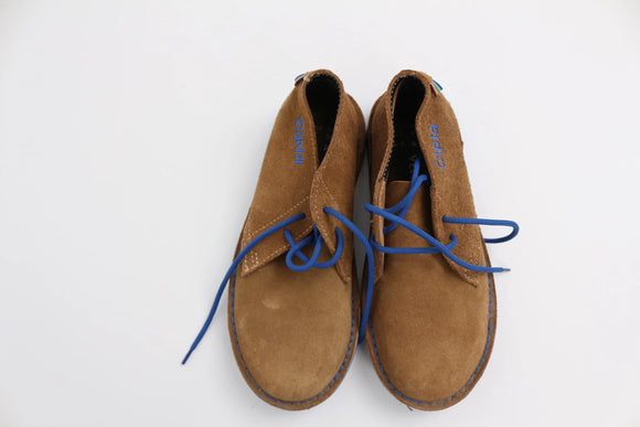 Classic Leather Veldskoen – Blue Accent Detail | Size 4