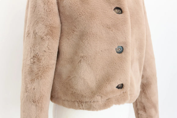 YDE Luxe Brown Faux Fur Cropped Button-Down Jacket – Statement Outerwear | Size M | Brand New