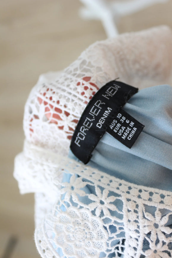 Forever New Vintage Denim Dress – Delicate Crochet Detail & Textured Charm | Size 10 | Pre-Loved