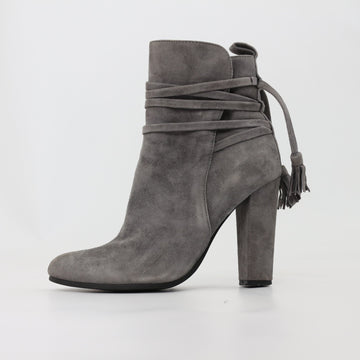 Steve Madden Genuine Suede Booties – Size 4