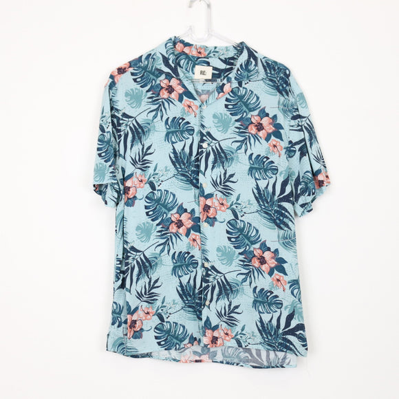 RE: Floral Print Short-Sleeve Shirt – Casual Button-Up | Size M | Pre-Loved