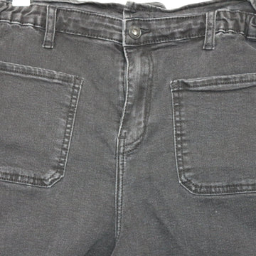 RE: Black High-Rise Shorts with Square Pockets, Size 14 - 0