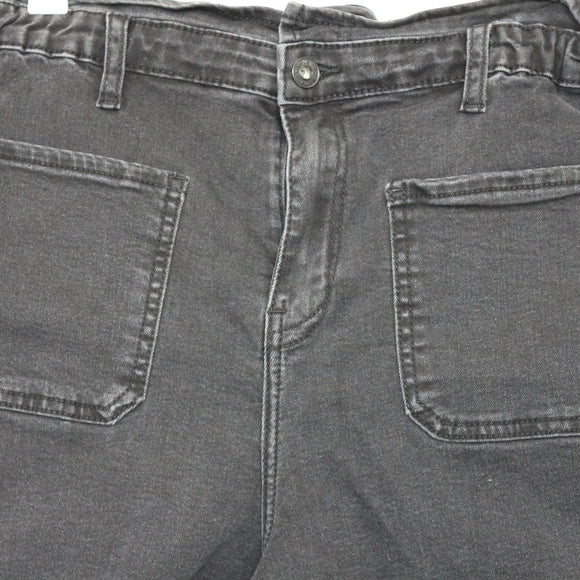 RE: Black High-Rise Shorts with Square Pockets, Size 14
