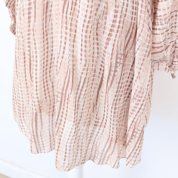 Blush & Mocha Abstract Stripe Batwing Plunge V-Neck Mini Dress – Size M