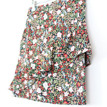 Black Ditsy Floral Ruffle Wrap Mini Skirt – Size 6 - 0