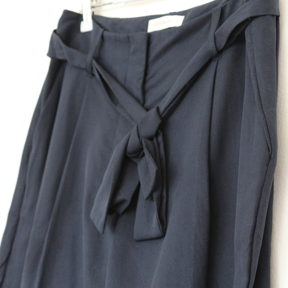 David Jones Black Shorts | Size 10