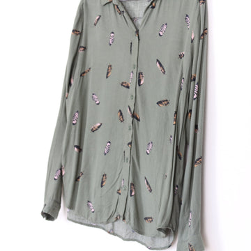 H&M Sage Feather-Print Shirt | Size 4 - 0