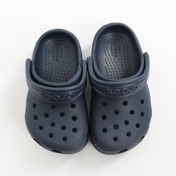 Crocs Navy Blue Clogs - Mismatched Sizes C6/C7