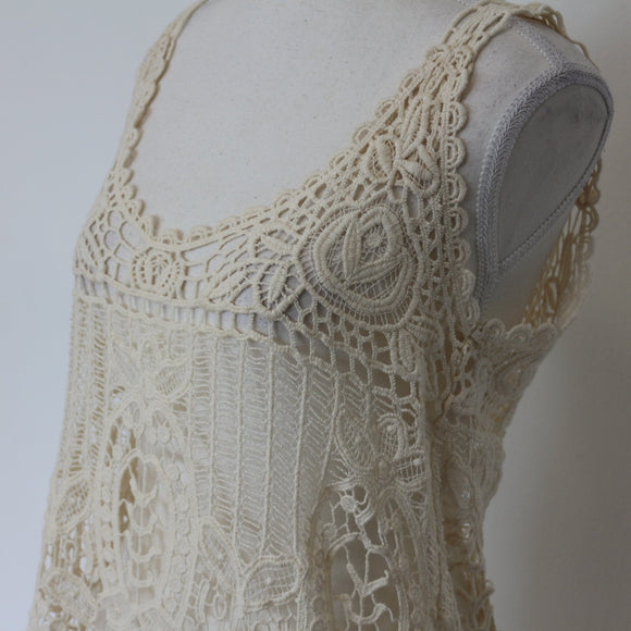 Outback Red Cream Crochet Blouse - Size M